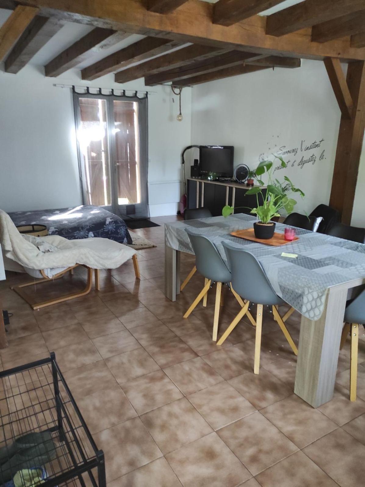 Maison De Campagne Au Calme Chuelles Ngoại thất bức ảnh